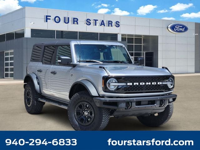 2024 Ford Bronco Wildtrak in Silver Metallic — front three-quarter view