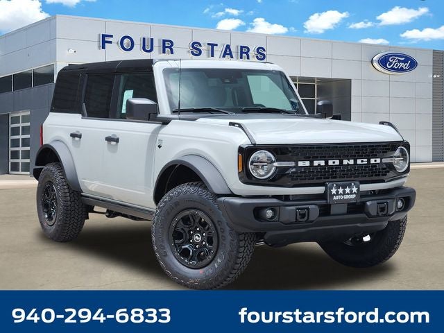 2026 Ford Bronco Big Bend in Avalanche Gray — front three-quarter view