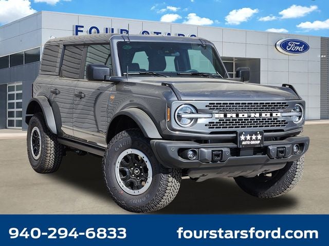 2026 Ford Bronco Badlands in Gray Metallic — front three-quarter view