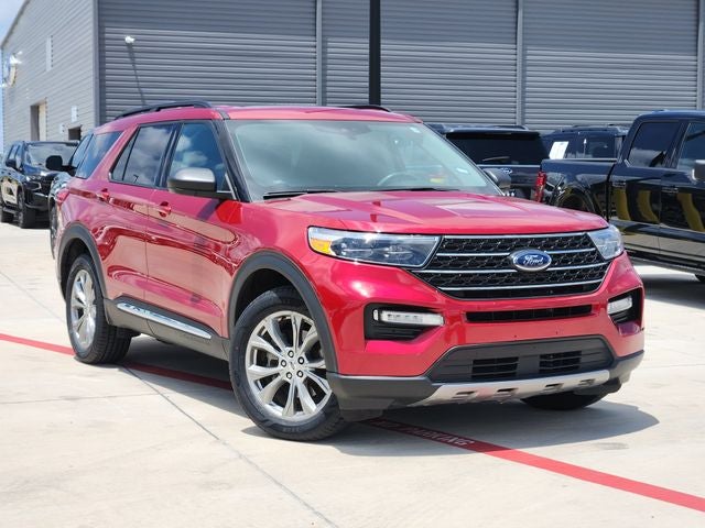 2022 Ford Explorer — side profile view
